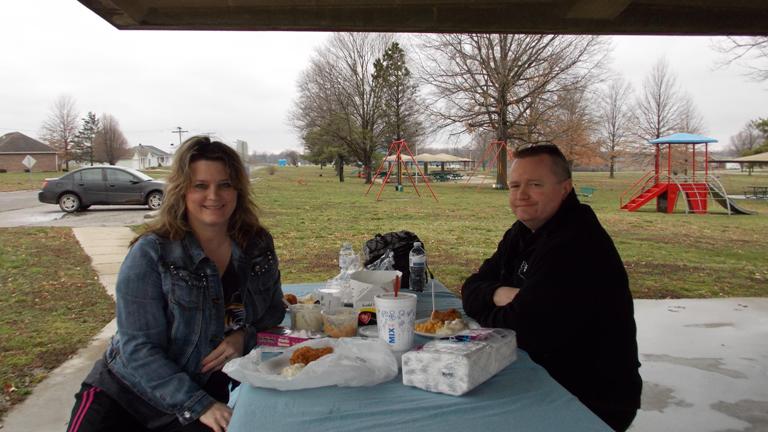 Beth and Ray Jones on picnic